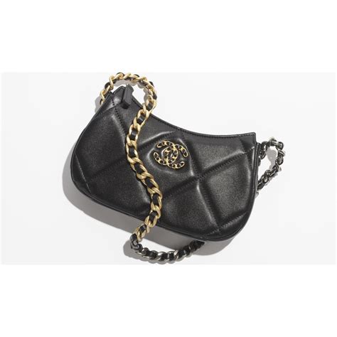 chain purse chanel|chanel 19 clutch with chain.